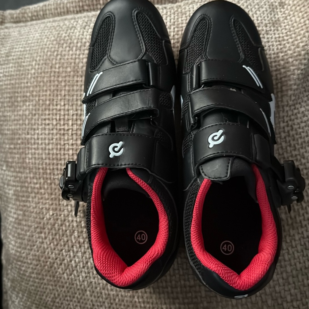 Peloton shoes sz 40 (9)